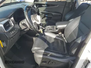 2017 Kia Sorento SXL z VIN 5XYPK4A54HG250891, wystawiony jako Copart lot #57791565 z przebiegiem Nie podano mil oraz Szkoda całkowita • Salvage title. Historia ofert i sprzedaży dostępna na DreamBid. Obrazek 7.