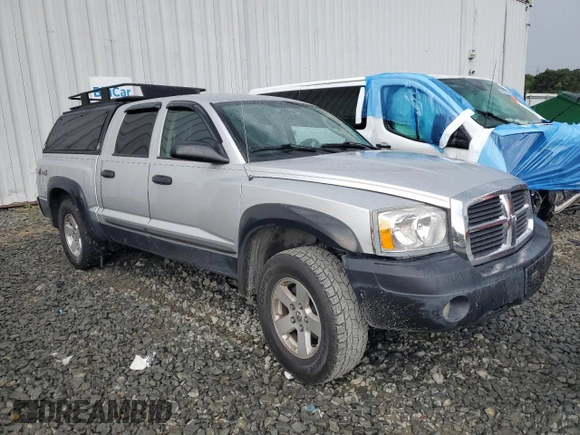 2006 Dodge Dakota SLT with VIN 1D7HW48N36S522858, listed as a Copart auction lot 66431064 with 197,028 mi miles and Salvage Title. Bid and sale history available at carsss.com. Image 4.