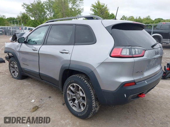 2020 Jeep Cherokee Trailhawk z VIN 1C4PJMBX0LD588251, wystawiony jako IAAI lot #42310054 z przebiegiem 47 780 mil mil oraz . Historia ofert i sprzedaży dostępna na DreamBid. Obrazek 3.