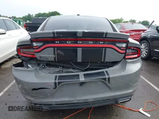 2019 Dodge Charger SXT z VIN 2C3CDXBG8KH643736, wystawiony jako IAAI lot #42274759 z przebiegiem 108 429 mil mil oraz . Historia ofert i sprzedaży dostępna na DreamBid. Obrazek 16.