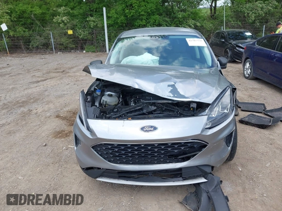 2022 Ford Escape SE z VIN 1FMCU9G62NUB34729, wystawiony jako IAAI lot #42202065 z przebiegiem 22 706 mil mil oraz . Historia ofert i sprzedaży dostępna na DreamBid. Obrazek 12.