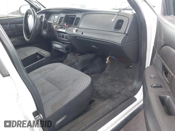 2009 Ford Police Interceptor with VIN 2FAHP71V29X129265, listed as a IAAI auction lot 42381382 with Not provided miles and . Bid and sale history available at DreamBid. Image 5.