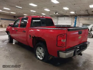 2011 Chevrolet Silverado 1500 LT with VIN 1GCPKSE3XBF208863, listed as a IAAI auction lot 41805444 with 280,658 mi miles. Bid and sale history available at carsss.com. Image 3.