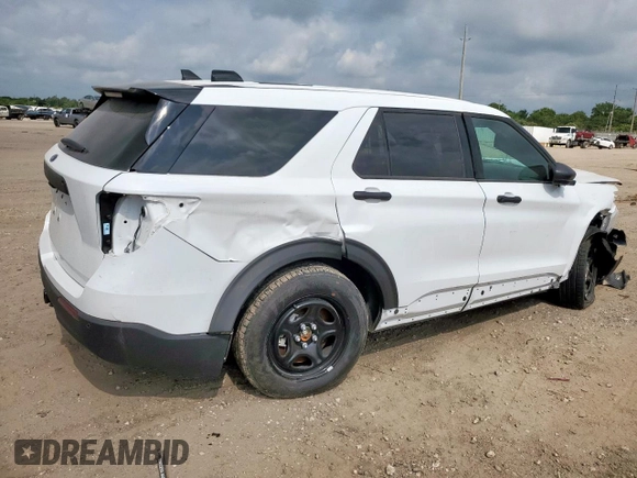 2023 Ford Police Interceptor Utility z VIN 1FM5K8AB5PGC17264, wystawiony jako Copart lot #57790225 z przebiegiem 457 mil mil oraz Tytuł czysty. Historia ofert i sprzedaży dostępna na DreamBid. Obrazek 3.