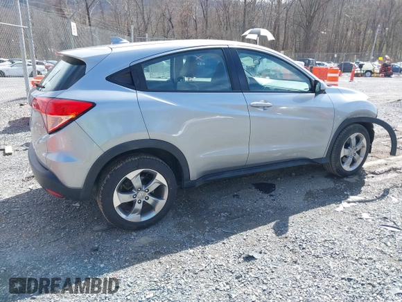 2017 Honda HR-V LX with VIN 3CZRU6H33HM729657, listed as a IAAI auction lot 41844221 with 181,047 mi miles. Bid and sale history available at carsss.com. Image 4.