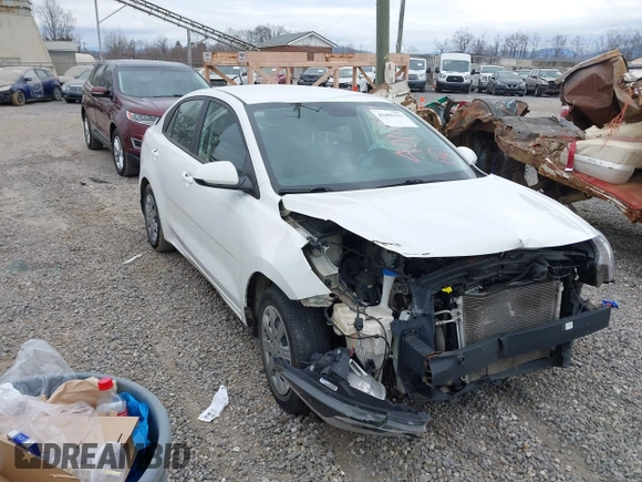 2021 Kia Rio LX with VIN 3KPA24AD3ME400283, listed as a IAAI auction lot 41495331 with 84,920 mi miles. Bid and sale history available at carsss.com. Image 1.