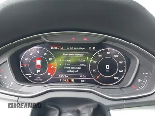 2018 Audi SQ5 Premium Plus z VIN WA1A4AFY6J2009085, wystawiony jako IAAI lot #42410933 z przebiegiem 59 773 mil mil oraz . Historia ofert i sprzedaży dostępna na DreamBid. Obrazek 7.