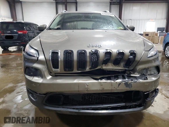 2017 Jeep Cherokee 75th Anniversary Edition с VIN 1C4PJMCB8HW521492, выставлен на аукционе Copart как лот 61080675 с пробегом 109 661 миль миль и Списание • Salvage title. История ставок и продаж доступна на DreamBid. Изображение 5.