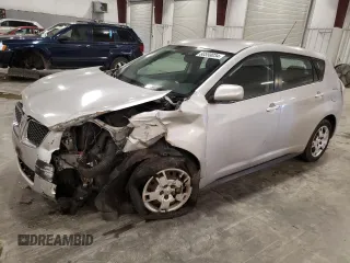 2010 Pontiac Vibe with VIN 5Y2SM6E03AZ403914, listed as a Copart auction lot 80558034 with 104,331 mi miles and Salvage Title. Bid and sale history available at carsss.com. Image 1.