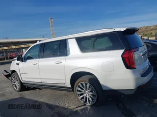 2023 GMC Yukon XL Denali with VIN 1GKS2JKT0PR478011, listed as a IAAI auction lot 41596312 with 21,286 mi miles. Bid and sale history available at carsss.com. Image 15.