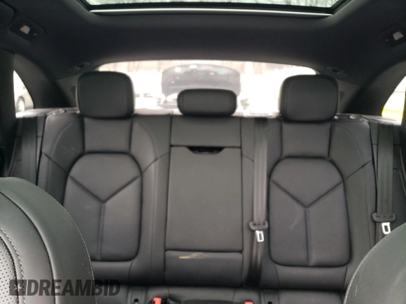 2022 Porsche Macan with VIN WP1AA2A51NLB00488, listed as a Copart auction lot 48550365 with 37,110 mi miles and Salvage Title. Bid and sale history available at carsss.com. Image 10.