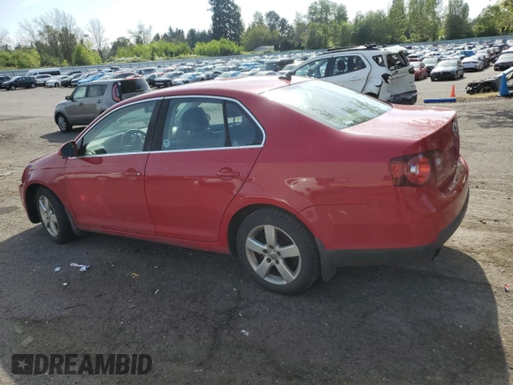 2008 Volkswagen Jetta SE z VIN 3VWRM71KX8M043321, wystawiony jako Copart lot #54168215 z przebiegiem 175 604 mil mil oraz Szkoda całkowita • Salvage title. Historia ofert i sprzedaży dostępna na DreamBid. Obrazek 2.
