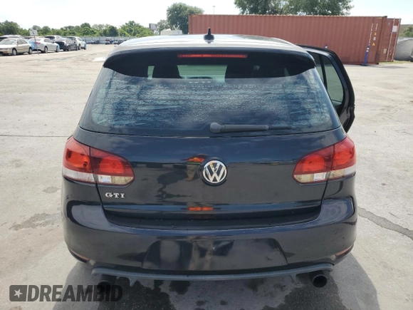 2013 Volkswagen GTI Driver's Edition z VIN WVWHV7AJ6DW092237, wystawiony jako Copart lot #59504415 z przebiegiem 141 938 mil mil oraz Szkoda całkowita • Salvage title. Historia ofert i sprzedaży dostępna na DreamBid. Obrazek 6.