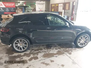 2018 Porsche Macan S with VIN WP1AB2A55JLB32335, listed as a IAAI auction lot 42253854 with 89,979 mi miles and . Bid and sale history available at DreamBid. Image 13.