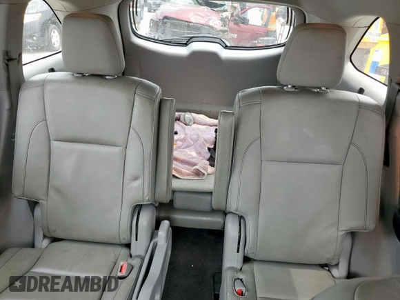 2015 Toyota Highlander XLE z VIN 5TDKKRFH0FS115854, wystawiony jako Copart lot #57512785 z przebiegiem 143 923 mil mil oraz Szkoda całkowita • Salvage title. Historia ofert i sprzedaży dostępna na DreamBid. Obrazek 10.