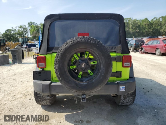 2013 Jeep Wrangler Unlimited Sport z VIN 1C4BJWDG2DL558484, wystawiony jako Copart lot #55832725 z przebiegiem 211 683 mil mil oraz Szkoda całkowita • Salvage title. Historia ofert i sprzedaży dostępna na DreamBid. Obrazek 6.