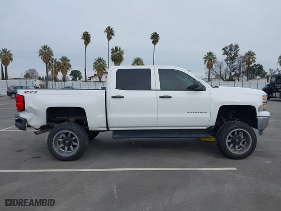 2014 Chevrolet Silverado 1500 LT with VIN 3GCUKREC8EG221528, listed as a IAAI auction lot 41549587 with 170,108 mi miles. Bid and sale history available at carsss.com. Image 13.