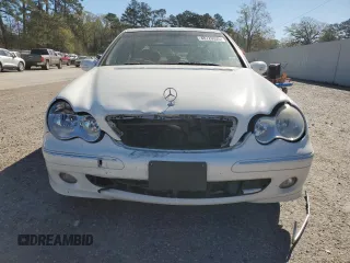 2005 Mercedes-Benz C 240 with VIN WDBRF61J15F593984, listed as a Copart auction lot 48720325 with 185,366 mi miles and Salvage Title. Bid and sale history available at DreamBid. Image 5.