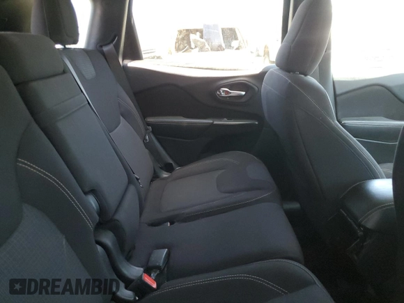 2016 Jeep Cherokee Altitude z VIN 1C4PJLCB2GW171155, wystawiony jako Copart lot #63656425 z przebiegiem 112 589 mil mil oraz Szkoda całkowita • Salvage title. Historia ofert i sprzedaży dostępna na DreamBid. Obrazek 10.