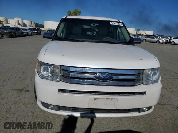 2009 Ford Flex Limited z VIN 2FMEK63C69BA03324, wystawiony jako Copart lot #55831135 z przebiegiem 202 031 mil mil oraz Czysty tytuł • Clean title. Historia ofert i sprzedaży dostępna na DreamBid. Obrazek 5.