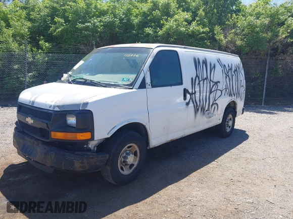 2007 Chevrolet Express Cargo Van with VIN 1GCGG25V471112976, listed as a IAAI auction lot 42130661 with 256,004 mi miles. Bid and sale history available at carsss.com. Image 14.