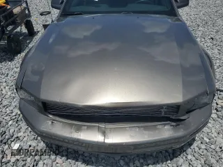 2005 Ford Mustang Deluxe with VIN 1ZVFT84N555215001, listed as a Copart auction lot 61993435 with 85,407 mi miles and Salvage title. Bid and sale history available at DreamBid. Image 11.