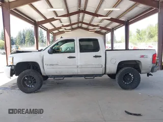2008 Chevrolet Silverado 1500 LTZ with VIN 3GCEK13338G307620, listed as a IAAI auction lot 42117372 with 171,064 mi miles. Bid and sale history available at carsss.com. Image 14.