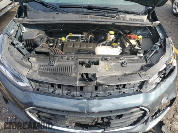 2021 Chevrolet Trax LS z VIN KL7CJKSB7MB331458, wystawiony jako Copart lot #61146094 z przebiegiem 51 419 mil mil oraz Nie do naprawy • Non repairable. Historia ofert i sprzedaży dostępna na DreamBid. Obrazek 12.