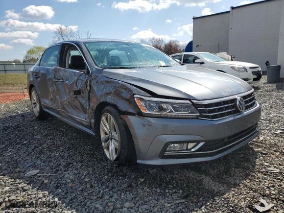 2017 Volkswagen Passat 1.8T SE w/Technology with VIN 1VWGT7A32HC002377, listed as a Copart auction lot 50373475 with 87,288 mi miles and Salvage Title. Bid and sale history available at carsss.com. Image 4.