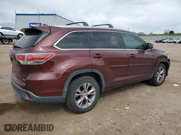 2015 Toyota Highlander XLE z VIN 5TDKKRFH0FS097839, wystawiony jako Copart lot #57030755 z przebiegiem 105 997 mil mil oraz Szkoda całkowita • Salvage title. Historia ofert i sprzedaży dostępna na DreamBid. Obrazek 3.