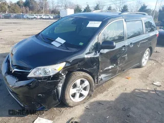 2018 Toyota Sienna LE Auto Access Seat с VIN 5TDKZ3DC8JS911678, выставлен на аукционе IAAI как лот 41136523 с пробегом 105 896 миль миль и . История ставок и продаж доступна на DreamBid. Изображение 17.