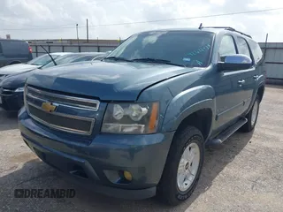 2008 Chevrolet Tahoe LTZ with VIN 1GNFK13008R250648, listed as a IAAI auction lot 42621424 with 225,027 mi miles and . Bid and sale history available at DreamBid. Image 2.