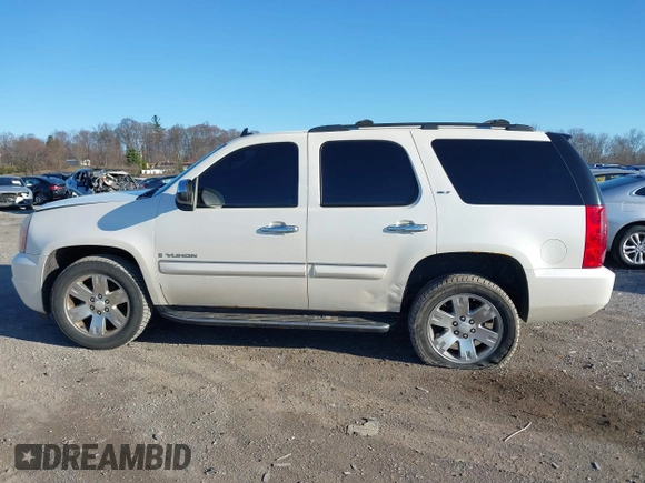 2008 GMC Yukon SLT 4SB z VIN 1GKFK13058R176138, wystawiony jako IAAI lot #41816039 z przebiegiem 199 426 mil mil oraz . Historia ofert i sprzedaży dostępna na DreamBid. Obrazek 14.