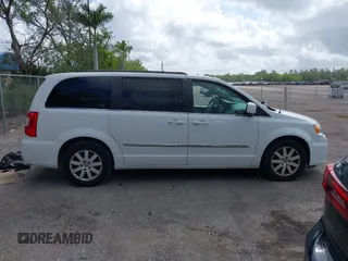 2016 Chrysler Town & Country Touring with VIN 2C4RC1BG8GR293872, listed as a IAAI auction lot 41948314 with 194,780 mi miles. Bid and sale history available at carsss.com. Image 13.