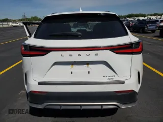 2024 Lexus NX 350 F Sport z VIN 2T2KGCEZ9RC040301, wystawiony jako Copart lot #58725945 z przebiegiem Nie podano mil oraz Szkoda całkowita • Salvage title. Historia ofert i sprzedaży dostępna na DreamBid. Obrazek 6.
