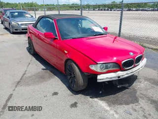 2005 BMW 3 Series 325Ci z VIN WBABW33485PL35042, wystawiony jako IAAI lot #42353957 z przebiegiem 100 495 mil mil oraz . Historia ofert i sprzedaży dostępna na DreamBid. Obrazek 1.