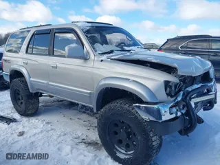 1998 Toyota 4Runner Limited with VIN JT3HN87R2W0184698, listed as a IAAI auction lot 41710285 with 176,068 mi miles. Bid and sale history available at carsss.com. Image 1.