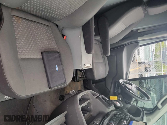 2020 Ford Transit Cargo with VIN 1FTBF4UG0LKB26146, listed as a IAAI auction lot 42679323 with 137,541 mi miles and . Bid and sale history available at DreamBid. Image 17.