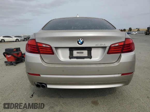 2011 BMW 5 Series 528i with VIN WBAFR1C54BC673059, listed as a Copart auction lot 54272525 with 127,771 mi miles and Clean Title. Bid and sale history available at carsss.com. Image 6.