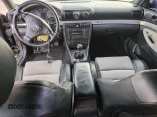 2000 Audi S4 z VIN WAUDD68D0YA031901, wystawiony jako Copart lot #84645964 z przebiegiem 146 868 mil mil oraz Szkody całkowita. Historia ofert i sprzedaży dostępna na DreamBid. Obrazek 8.