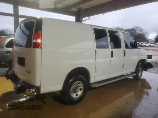 2019 GMC Savana Cargo Van with VIN 1GTW7AFG2K1293185, listed as a Copart auction lot 85685444 with 166,770 mi miles and Salvage Title. Bid and sale history available at carsss.com. Image 3.