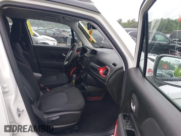 2023 Jeep Renegade Trailhawk z VIN ZACNJDC17PPP43612, wystawiony jako IAAI lot #42486733 z przebiegiem 17 658 mil mil oraz . Historia ofert i sprzedaży dostępna na DreamBid. Obrazek 5.