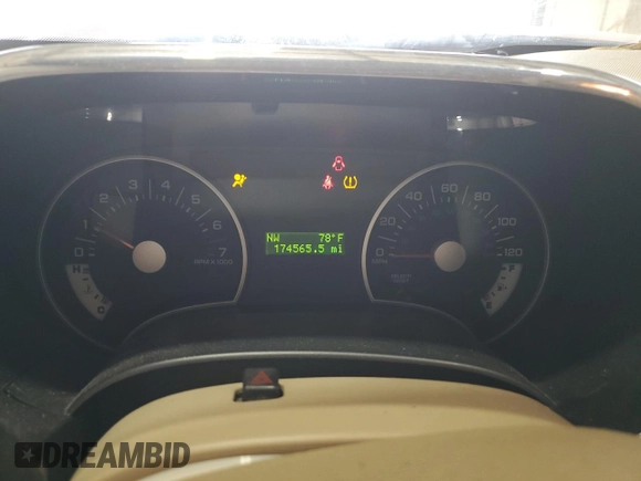 2010 Ford Explorer z VIN 1FMEU7D85AUA59456, wystawiony jako Copart lot #75433904 z przebiegiem 174 565 mil mil oraz Szkoda całkowita • Salvage title. Historia ofert i sprzedaży dostępna na DreamBid. Obrazek 9.