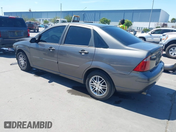 2006 Ford Focus S with VIN 1FAFP34N36W146594, listed as a IAAI auction lot 42233385 with 129,741 mi miles and . Bid and sale history available at carsss.com. Image 3.