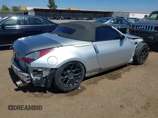 2006 Nissan 350Z Touring z VIN JN1AZ36A46M455174, wystawiony jako IAAI lot #42336110 z przebiegiem 101 251 mil mil oraz . Historia ofert i sprzedaży dostępna na DreamBid. Obrazek 4.