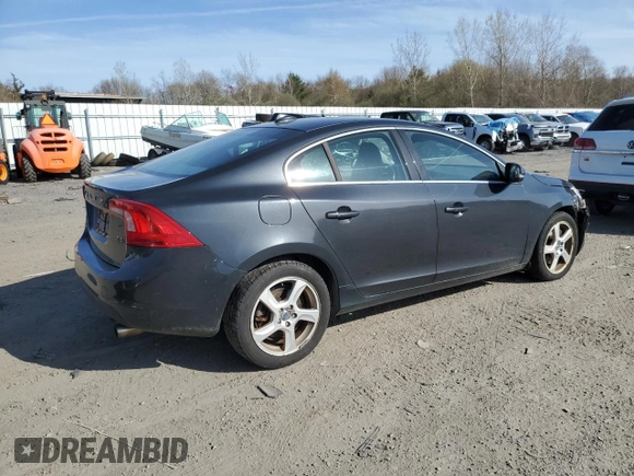 2013 Volvo S60 T5 Premier with VIN YV1612FSXD2230824, listed as a Copart auction lot 54147355 with 139,853 mi miles and Clean Title. Bid and sale history available at carsss.com. Image 3.