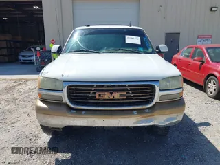 2005 GMC Yukon SLT with VIN 1GKEC13T35J128179, listed as a IAAI auction lot 41985296 with 255,582 mi miles. Bid and sale history available at carsss.com. Image 6.