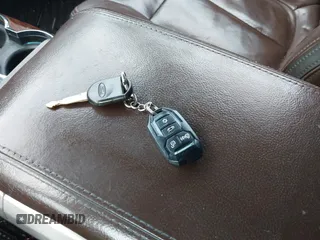 2010 Ford F-150 XL с VIN 1FTFW1EVXAFD58384, выставлен на аукционе IAAI как лот 42617712 с пробегом 162 653 миль миль и . История ставок и продаж доступна на DreamBid. Изображение 11.