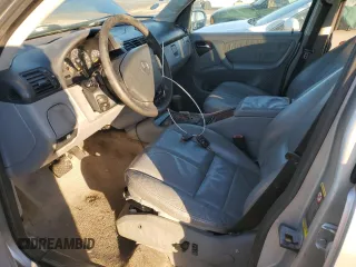 2004 Mercedes-Benz M-Class 3.5L with VIN 4JGAB57E74A459518, listed as a Copart auction lot 88421145 with 196,120 mi miles and Salvage Title. Bid and sale history available at carsss.com. Image 7.