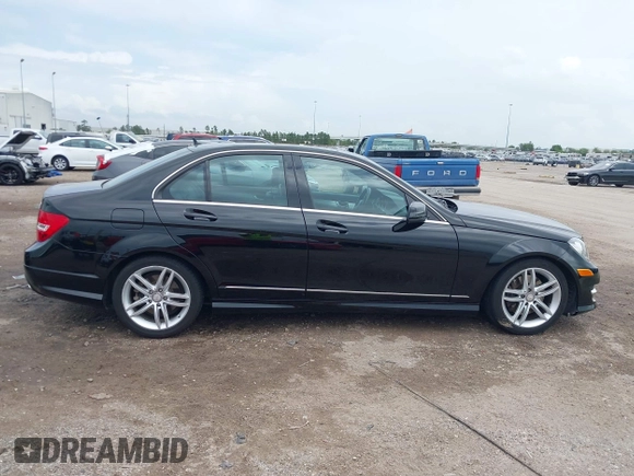 2013 Mercedes-Benz C 300 Sport with VIN WDDGF8AB3DA783106, listed as a IAAI auction lot 41911478 with 117,062 mi miles and . Bid and sale history available at carsss.com. Image 13.